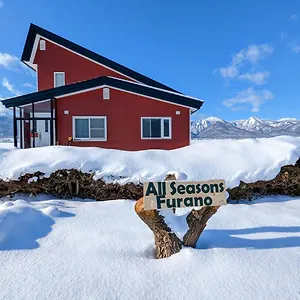 all-seasons-furano-chalet.hokkaidohotelsjapan.com/